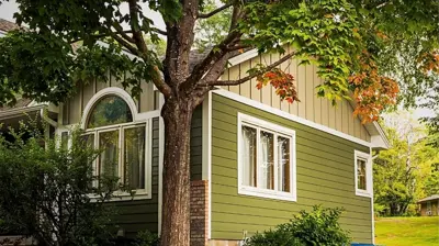 siding installation timed for fall weather