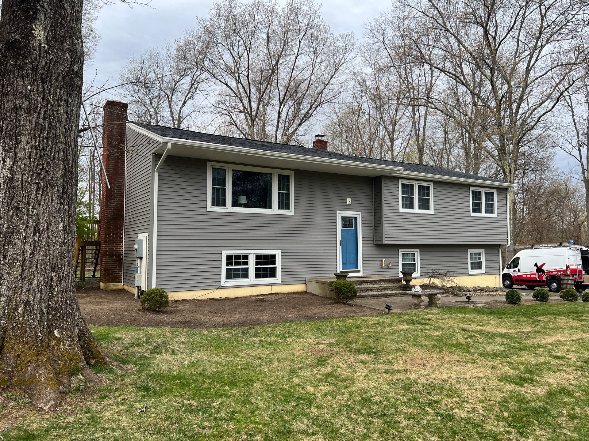 CertainTeed Encore Vinyl Siding - D4 - Dark Colors - Castle Stone