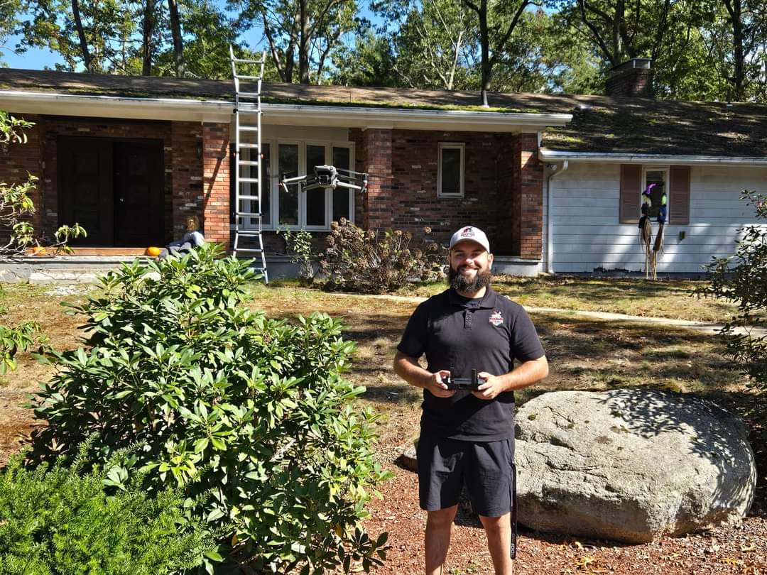 Roofing Contractor, siding installation, window replacement, gutter installation and roof repair services, Cranston, Lincoln, Providence, Warwick, North Kingtown, Coventry, Cumberland, Rhode-Island
